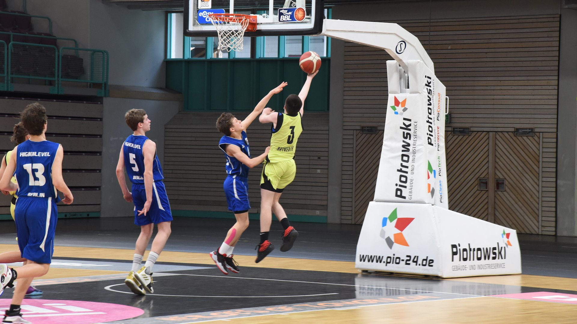 Glückwunsch! JBBL-Team Der TenneT Young Heroes Zieht Erstmals In Die ...